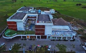 D'max Hotel & Convention Lombok