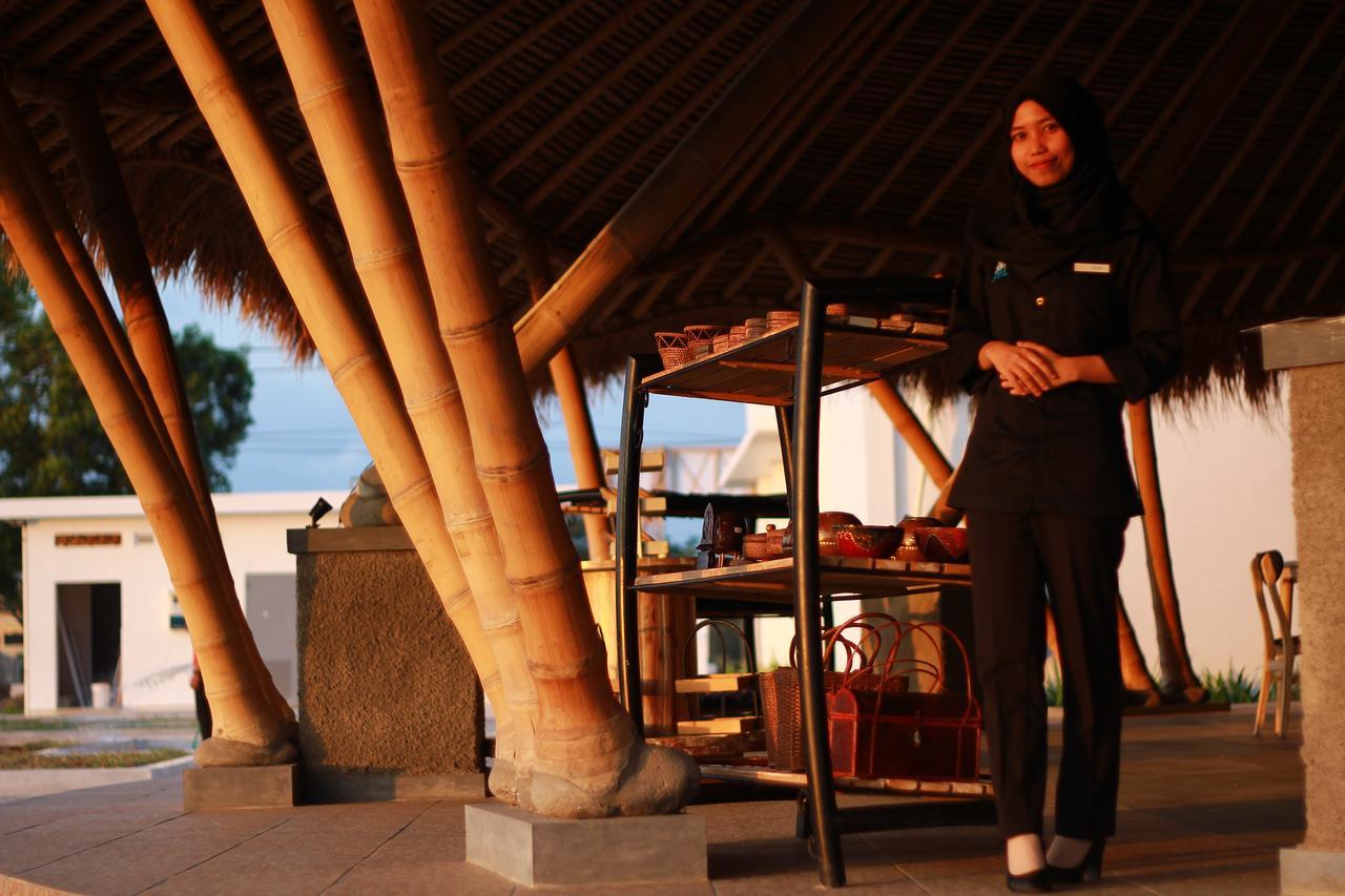 D'Max Hotel & Convention Lombok Praya Bagian luar foto